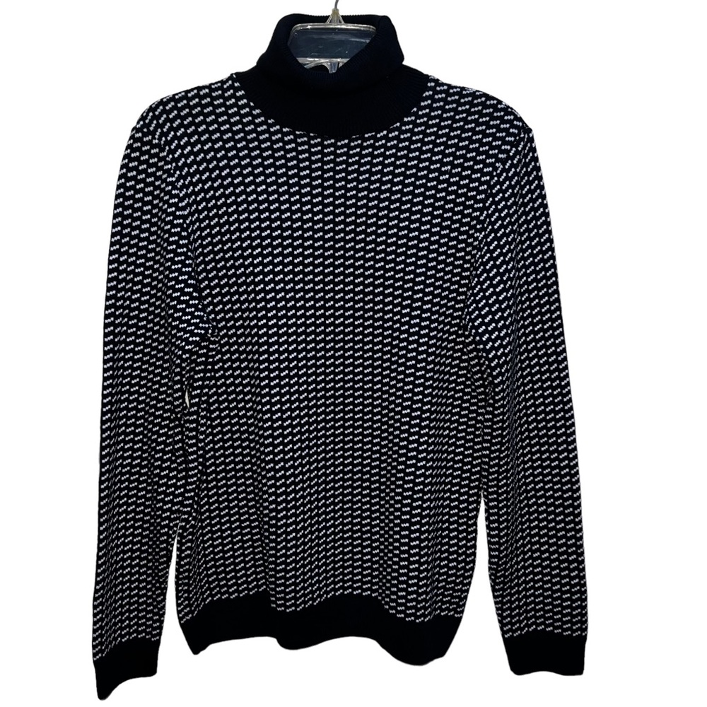 Topman Turtleneck White Line Pattern Medium